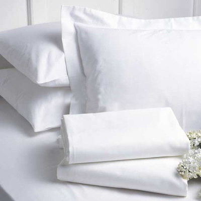 Luchtdoorlatend King Size hotelbed voor een luxe slaapbeleving