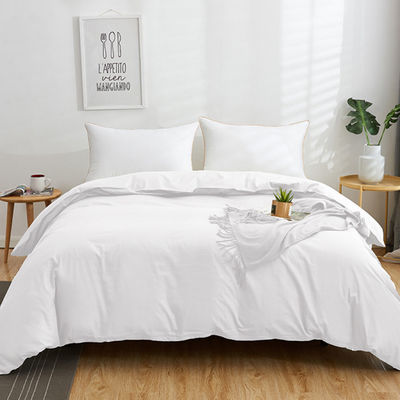 Luchtdoorlatend King Size hotelbed voor een luxe slaapbeleving