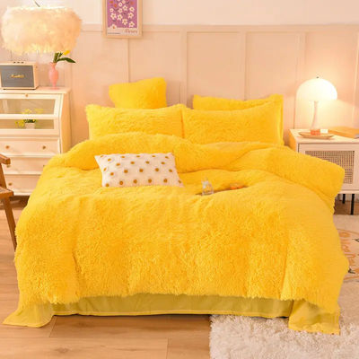4 stuks Queen Size dekbed met satine rok en katoenen fluwelen bedmateriaal