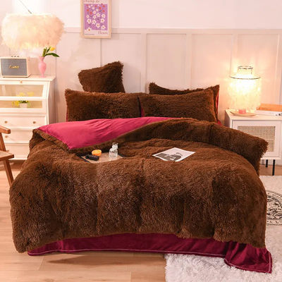 4 stuks Queen Size dekbed met satine rok en katoenen fluwelen bedmateriaal