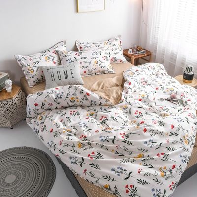 Plain Style 4 Piece Polyester Quilt Bedden Set met aanpassingsopties