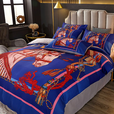Home Luxe beddengoed met passende gordijnen en aanpasbare dekbed
