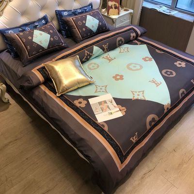 4-in-1 Wit King Size Bedden Set Satin Zachte als zijde Polyester Stof Dichtheid