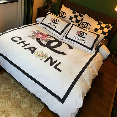 4-in-1 Wit King Size Bedden Set Satin Zachte als zijde Polyester Stof Dichtheid