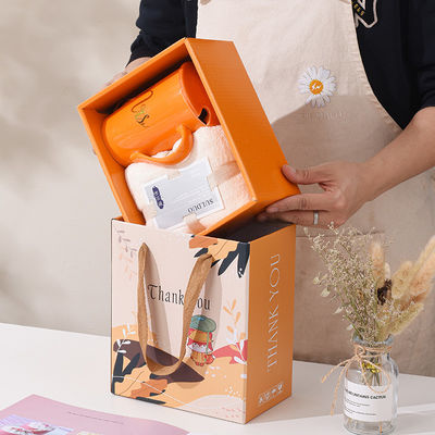 Gravure Printing High Aesthetic Coral Velvet Handdoek Waterbekers Mugs Bruilofts souvenirs