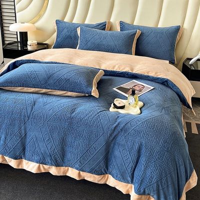 230g gesneden melk fluweel winterbedden stel solide patroon 4pcs voor king size comforter
