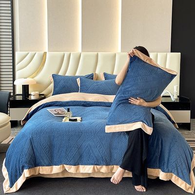230g gesneden melk fluweel winterbedden stel solide patroon 4pcs voor king size comforter