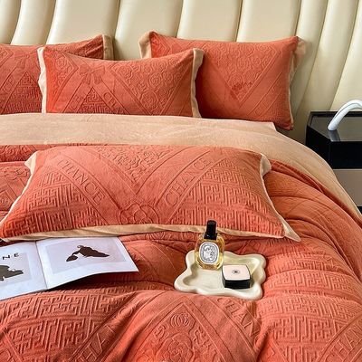 100% polyester weefsel winter beddengoed set ontwerp met luxe bed en king size comforter