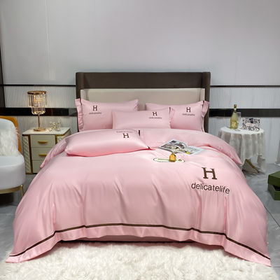 Gepersonaliseerde gewassen zijde borduurplaat sets voor luxe satine zijde beddengoed ADS04