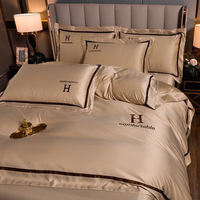 Hotel Rood Bruiloft Gezellig Grijzige Solid Color Borduurwerk 60s Gewassen Zijde Vierstuk Bedden Set