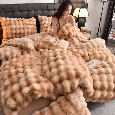 2023 Hot Rabbit Hair 4-Piece Set in Rabbit Velvet Milk Velvet voor eenmalig thuis