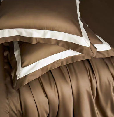 Elegant trouwpakket met vier stukken 400TC beddengoed met dekbed en dekbed