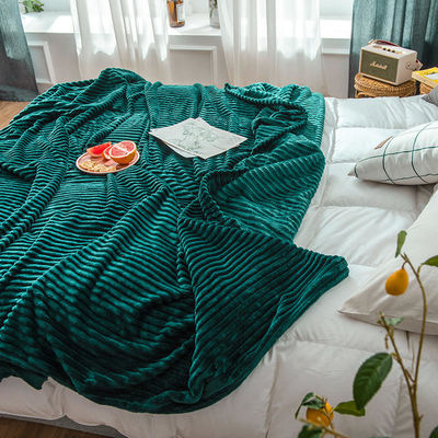 All-Season Green Coral Fleece Throw Blanket voor kantoor dutje Ja Gepersonaliseerde solide kleur