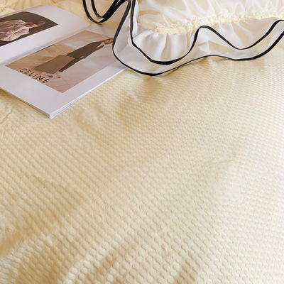 Solid Pattern King Size Designer Bedden Set Comfort Set voor thuis en slaapkamer
