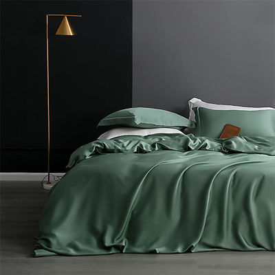 Standaardgrootte Echte zijde dekbed Queen King Comforter Cover Solid Color Bedden Set