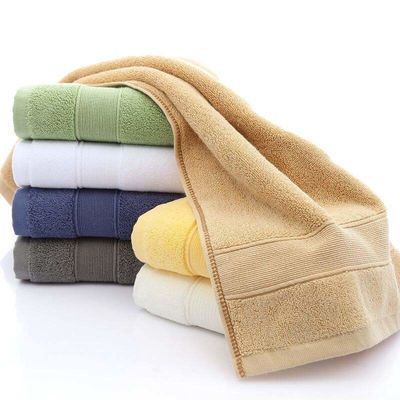 Ervaar ongeëvenaard comfort met onze zachte en absorberende 100% katoenen badhanddoek set