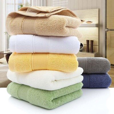Ervaar ongeëvenaard comfort met onze zachte en absorberende 100% katoenen badhanddoek set