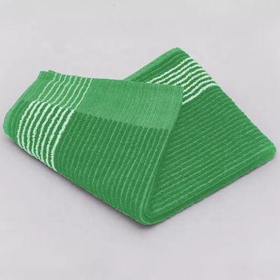 Geprinte strepen katoenen golfhanddoek voor volwassen golfers Custom logo en ontwerp