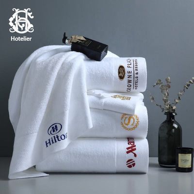 300TC Satin Wit King Size Hotel dekbed dekbed Plat plaat set met solide patroon