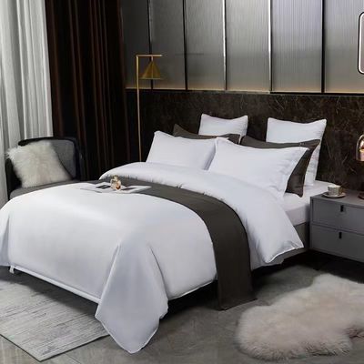 300TC Satin Wit King Size Hotel dekbed dekbed Plat plaat set met solide patroon