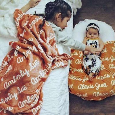Antimicrobiële gepersonaliseerde naam Strand handdoek Perfect voor buiten verjaardag vakantie cadeau